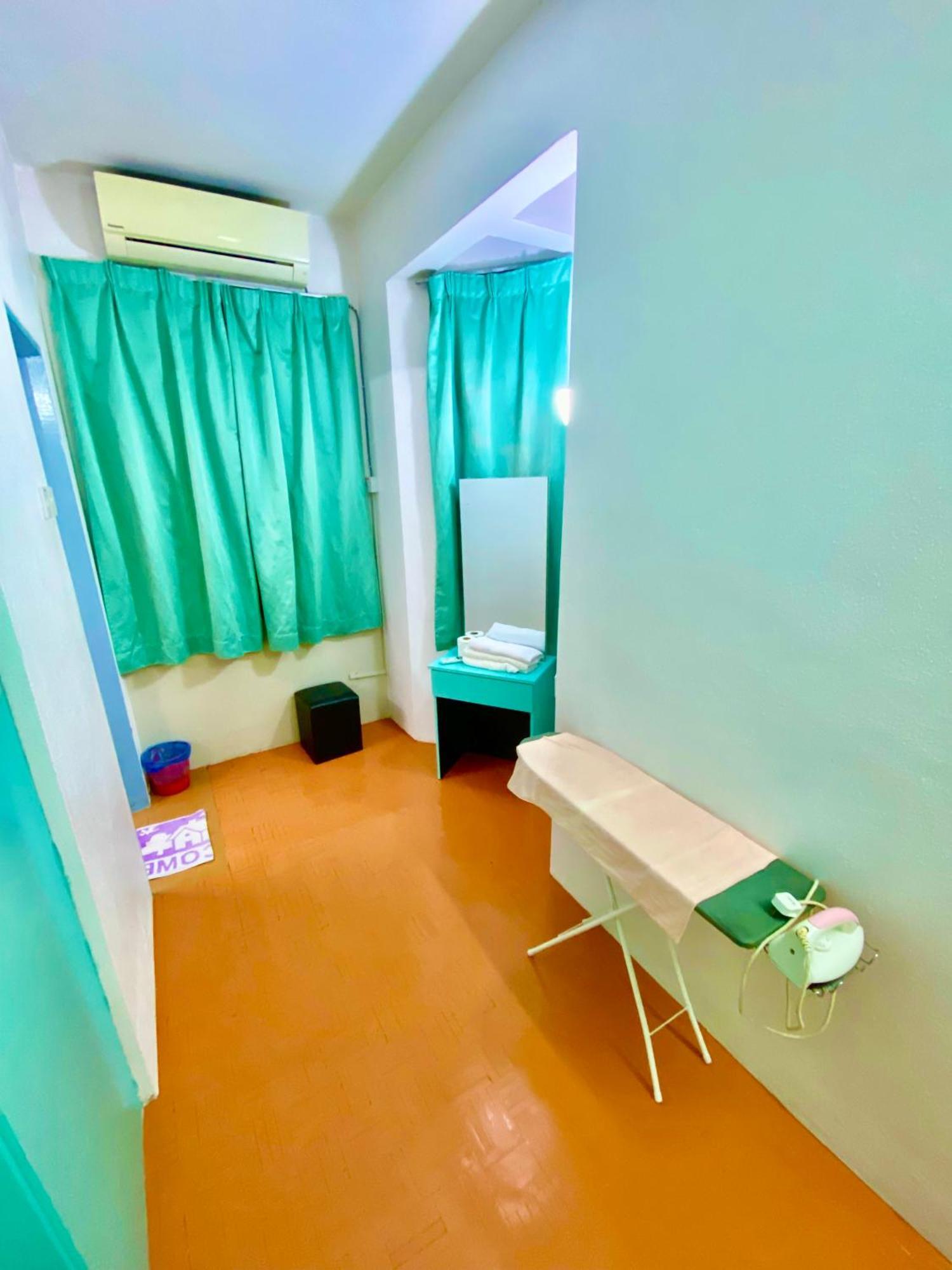 Batu Ferringhi Bayu Emas Apartment Exterior photo